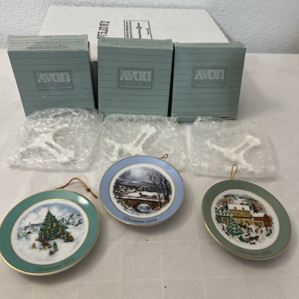 1989‎ Avon Christmas Mini Plate Ornaments Box Lot Of 3 1978, 1970, 1980 Vintage - Picture 8 of 8